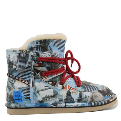 Lodge Travel Blue