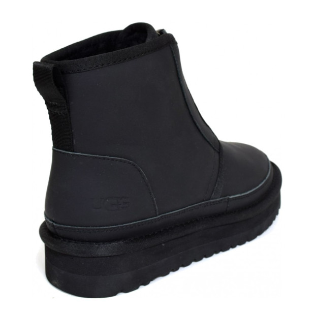 UGG Neumel Platform Zip Ultra Matte Black