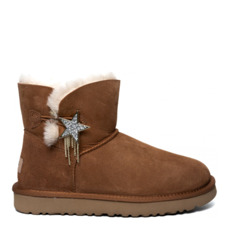 UGG Bailey Button Star Mini Chestnut