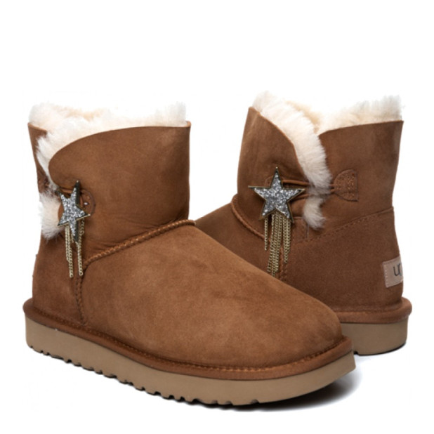 UGG Bailey Button Star Mini Chestnut
