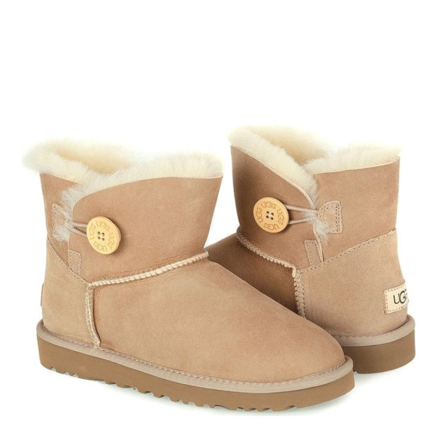 UGG Bailey Button Mini Sand
