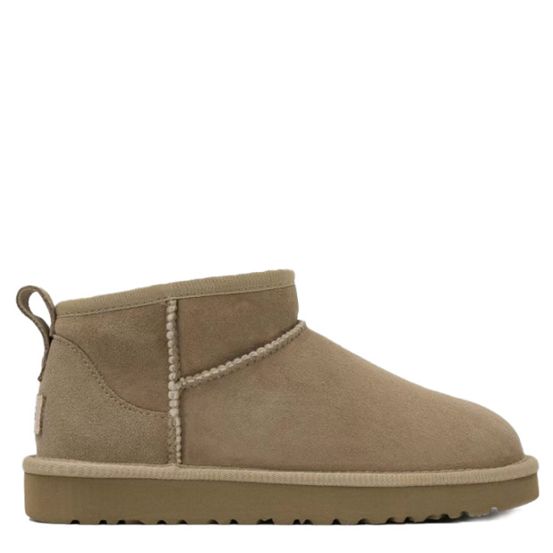 UGG Classic Boom Slip-On Chestnut