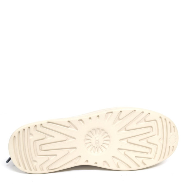 UGG Classic Boom Slip-On Chestnut