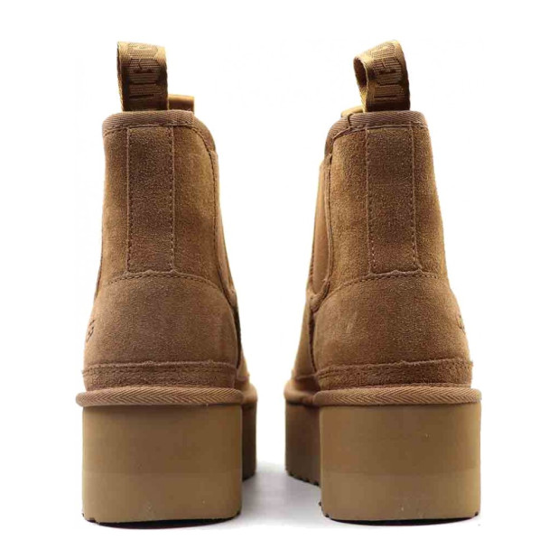 UGG Chelsea Platform Chestnut