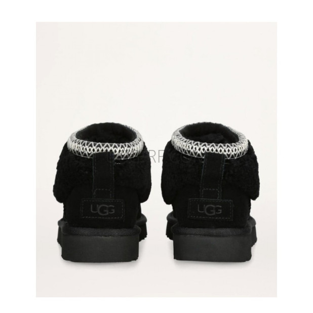 UGG Ultra Mini Lack Maxi Curly Boot Black