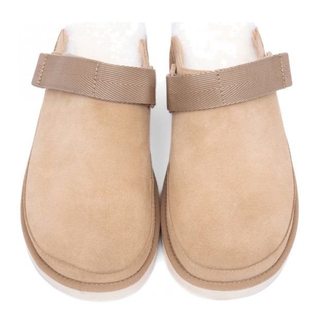UGG Goldenstar Clog Sand