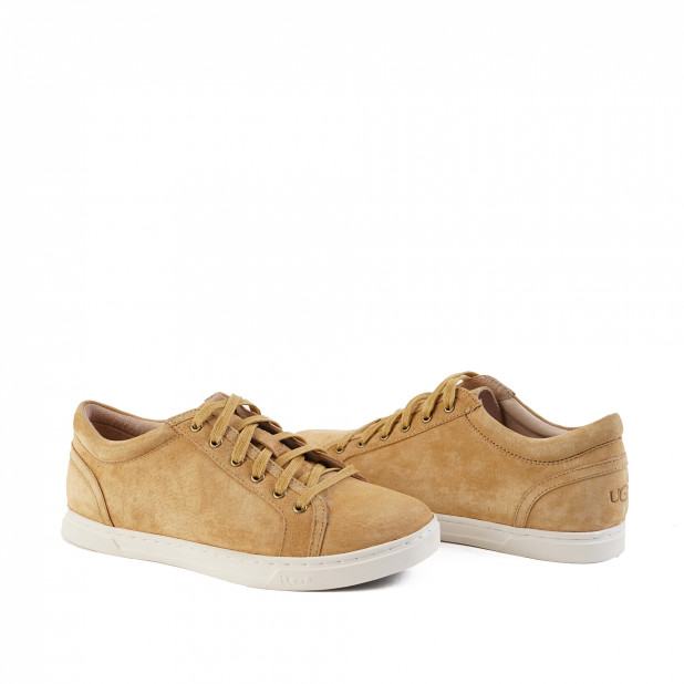 UGG Chestnut